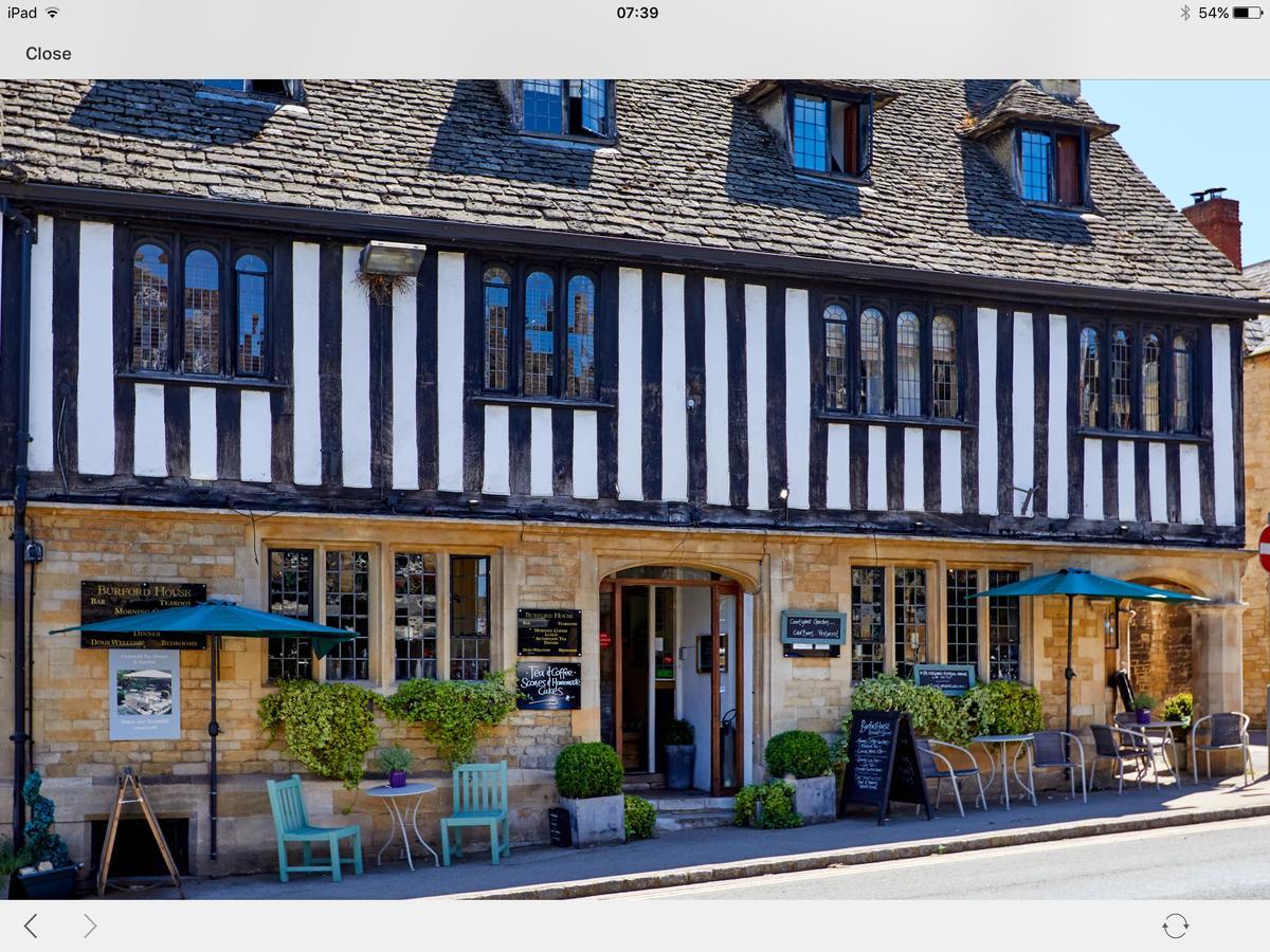 Bed and breakfast Burford House Bh Extérieur photo
